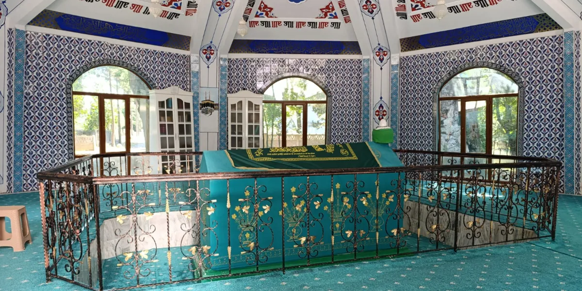 Şeyh Yunus Emre Türbesi